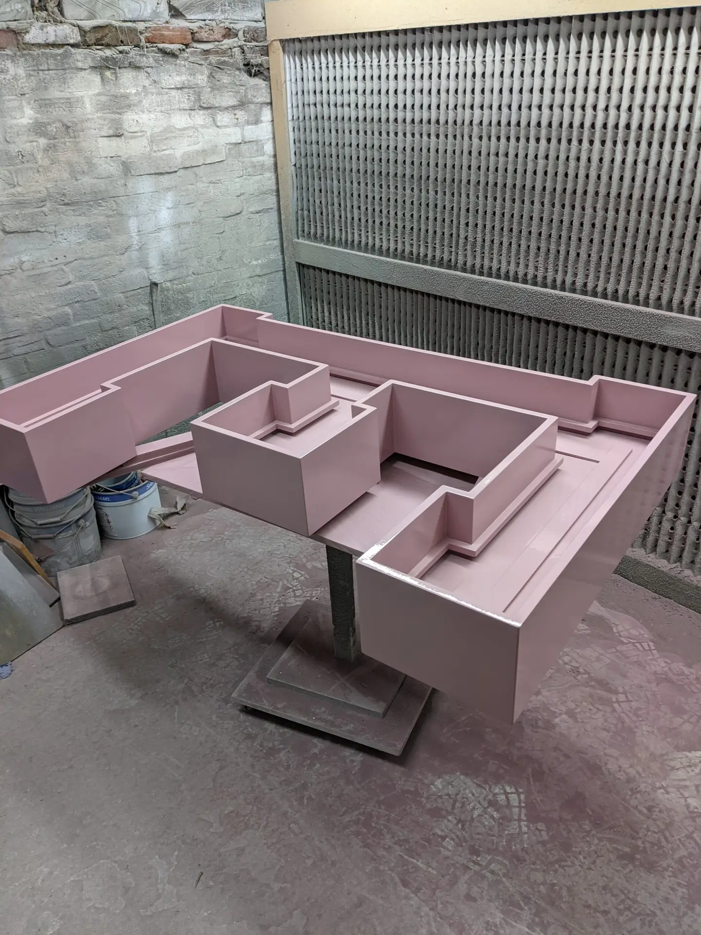 Spray finishing by Laith and Wells